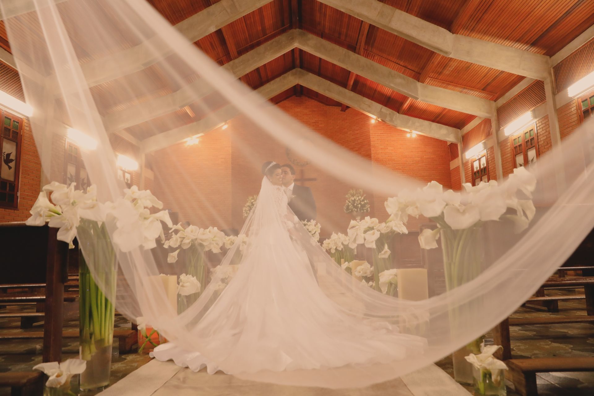 Foto Casamento Eliza e Adriano na Capela da Apae em Ituiutaba Foto Casamento Eliza e Adriano na Capela da Apae em Ituiutaba - Imagem 31