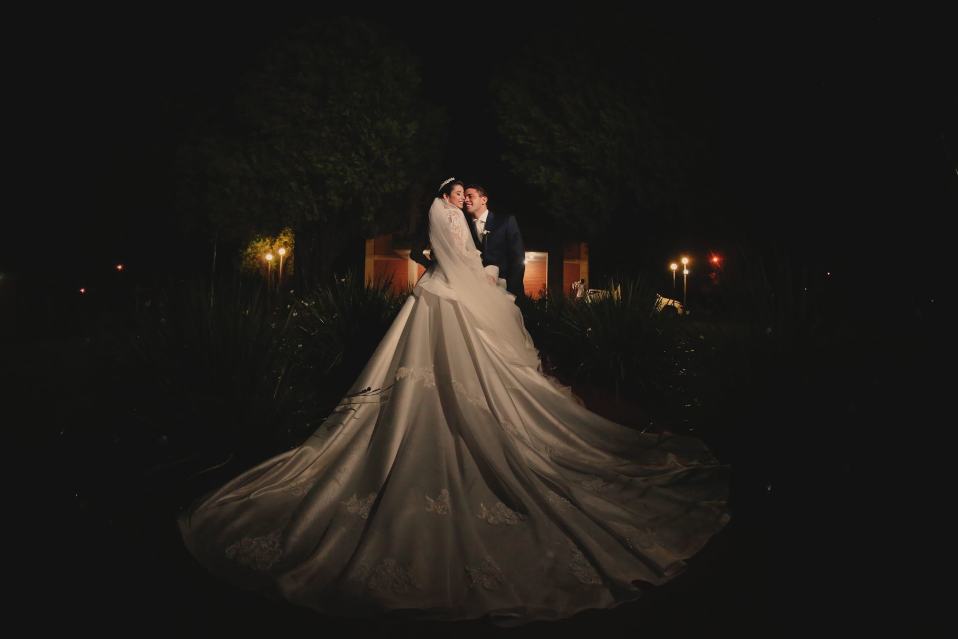 Foto Casamento Eliza e Adriano na Capela da Apae em Ituiutaba Foto Casamento Eliza e Adriano na Capela da Apae em Ituiutaba - Imagem 36