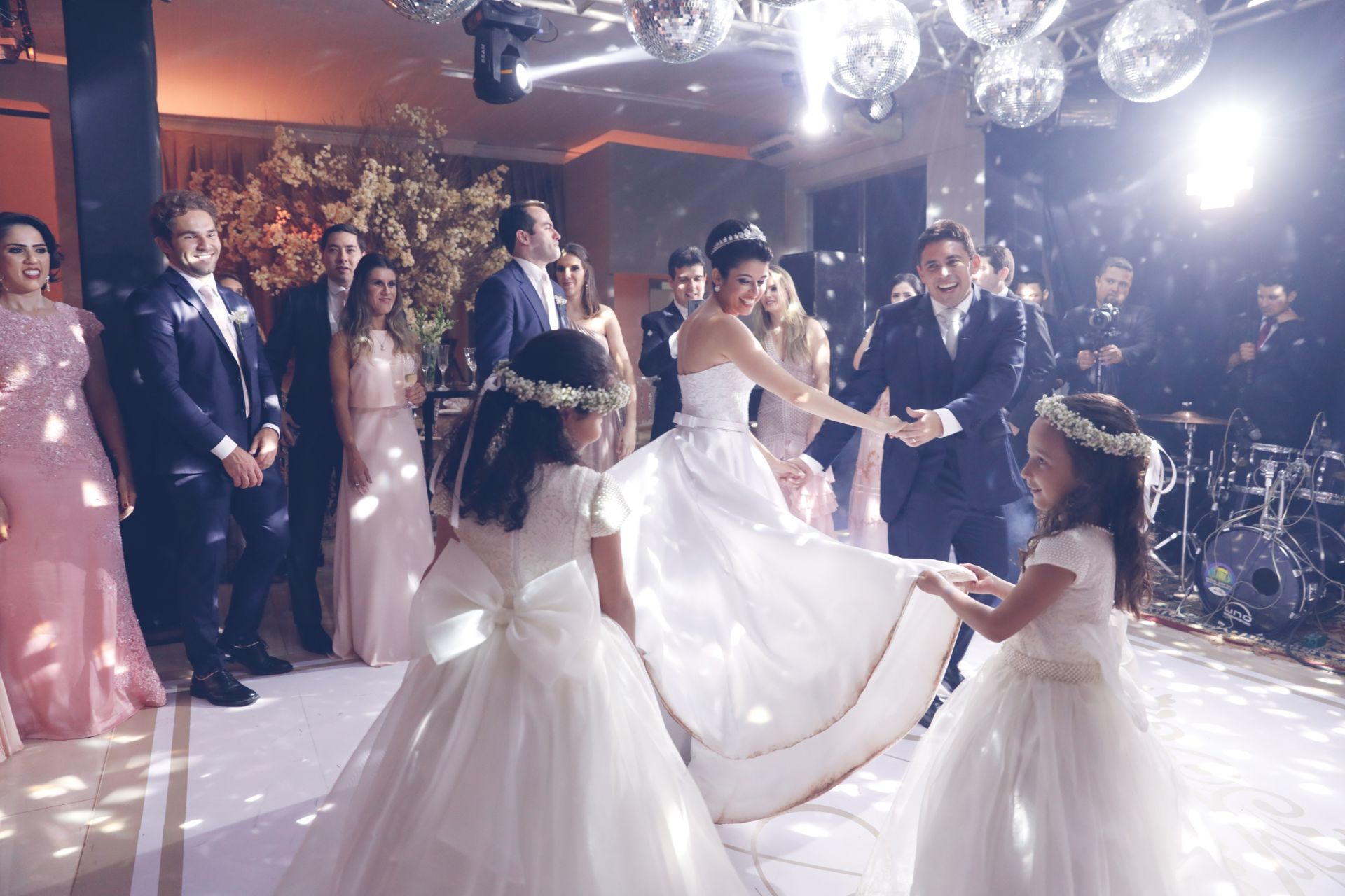 Foto Casamento Eliza e Adriano na Capela da Apae em Ituiutaba Foto Casamento Eliza e Adriano na Capela da Apae em Ituiutaba - Imagem 54