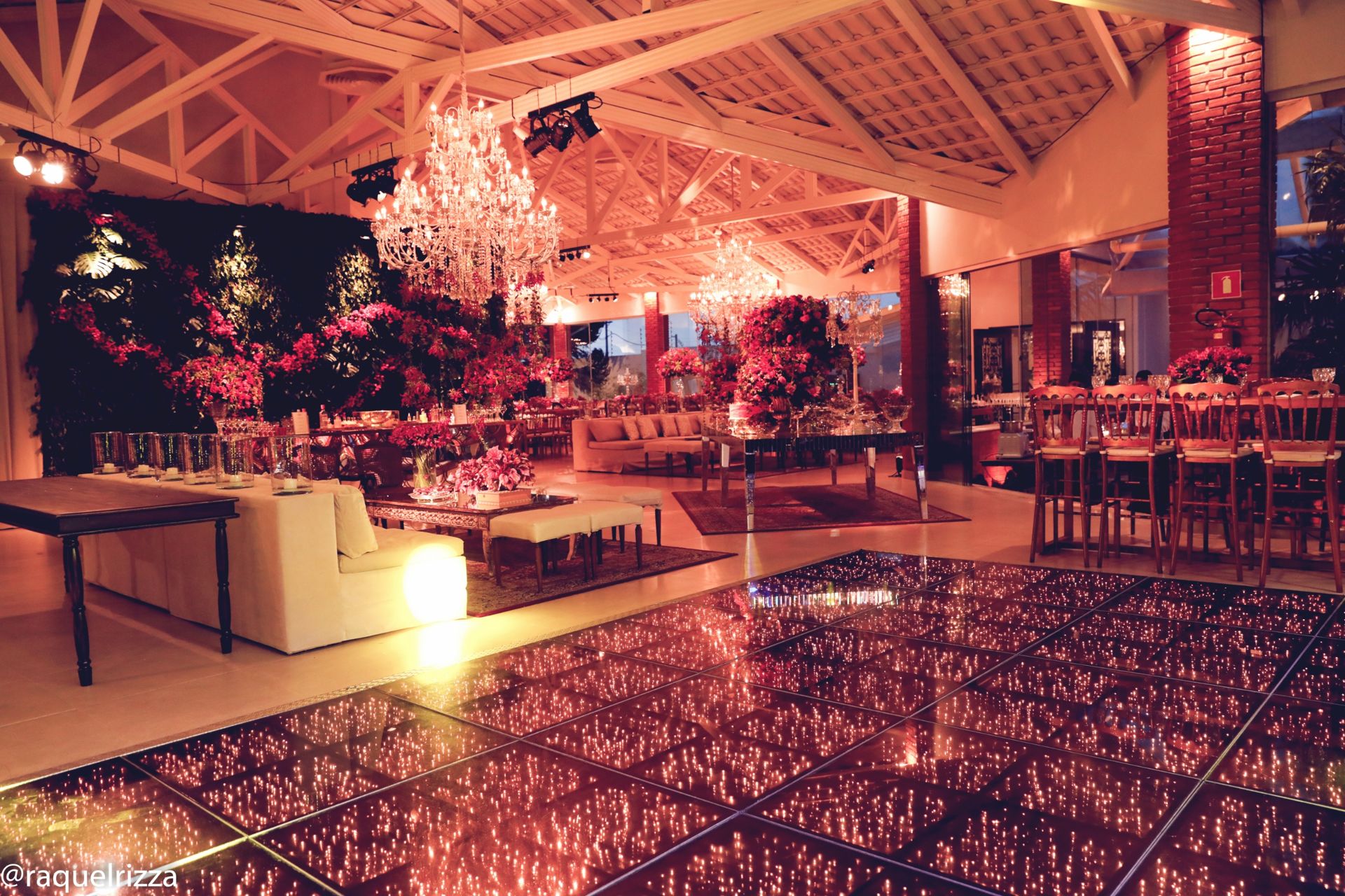 Foto O Super badalado aniversário de Claudia Cardoso em Araguari - Imagem 34