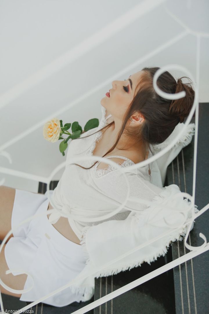 Foto O Ensaio da Linda Isabela - Imagem 68