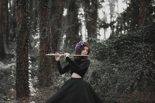 Alessandra Viana Alessandra Viana