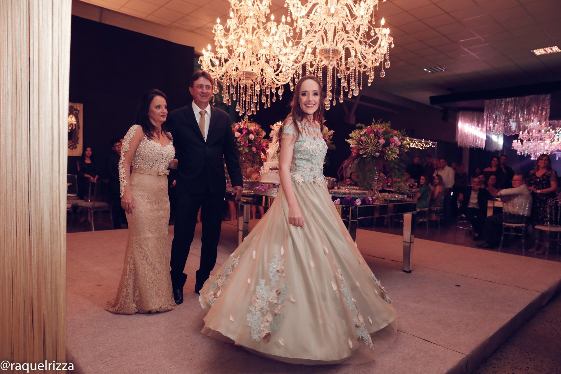 Foto 15 anos de Mariana Assis em Ituiutaba MG - Imagem 26