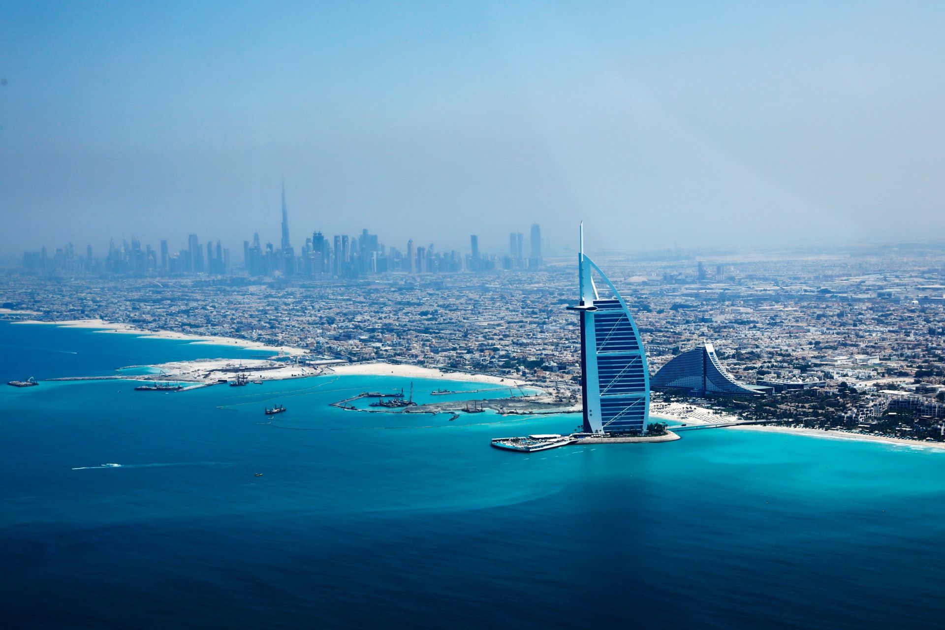 Foto Maria Cecilia Dubai - Imagem 1