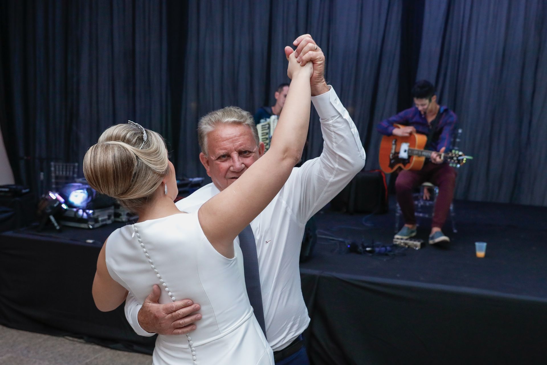Foto Cerimonia religiosa de Lorena e Leonardo em Patos de minas - Imagem 156