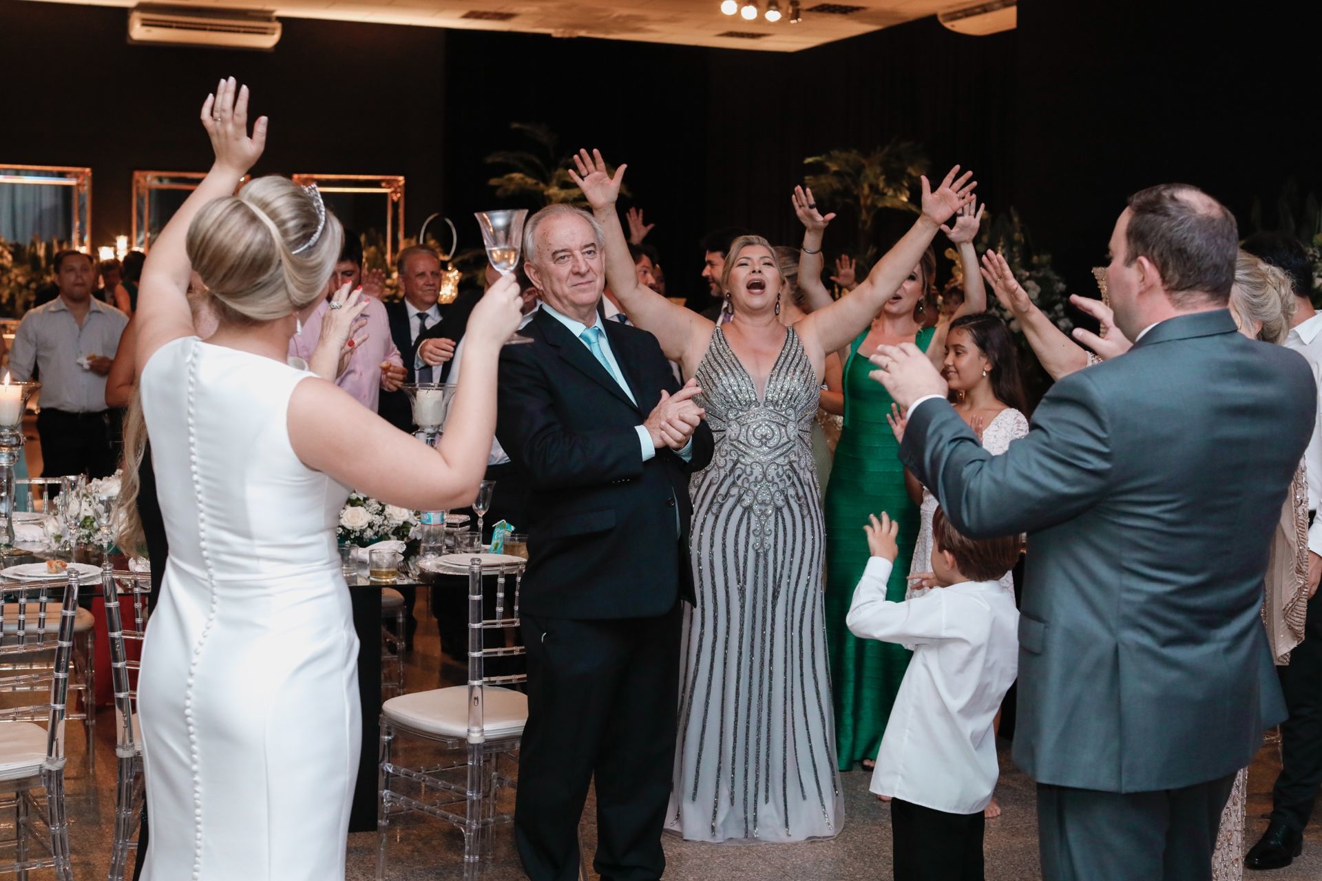 Foto Cerimonia religiosa de Lorena e Leonardo em Patos de minas - Imagem 139