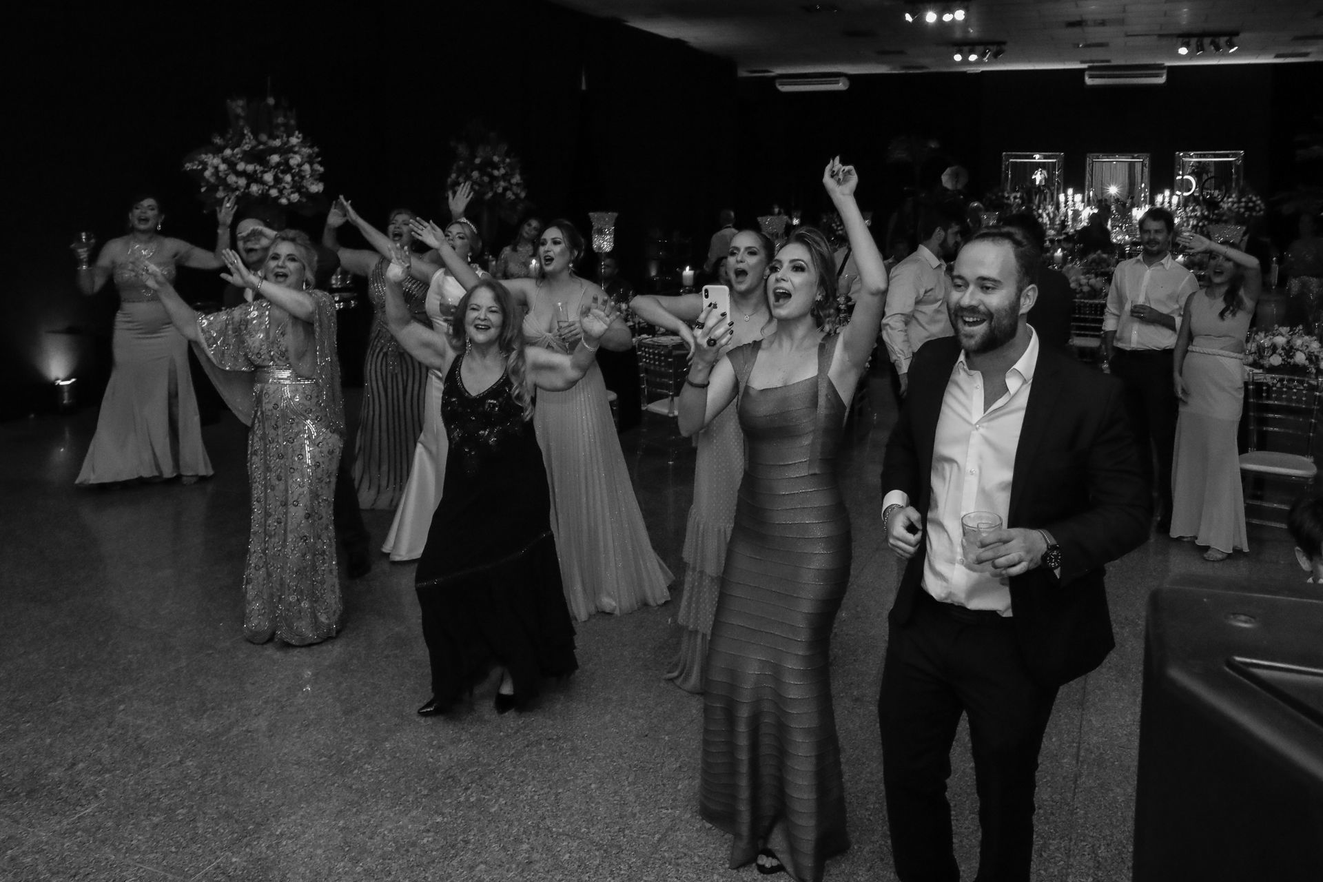 Foto Cerimonia religiosa de Lorena e Leonardo em Patos de minas - Imagem 145